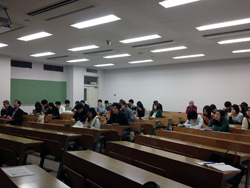 「2012年度第1回東アジア研究セミナー」の写真